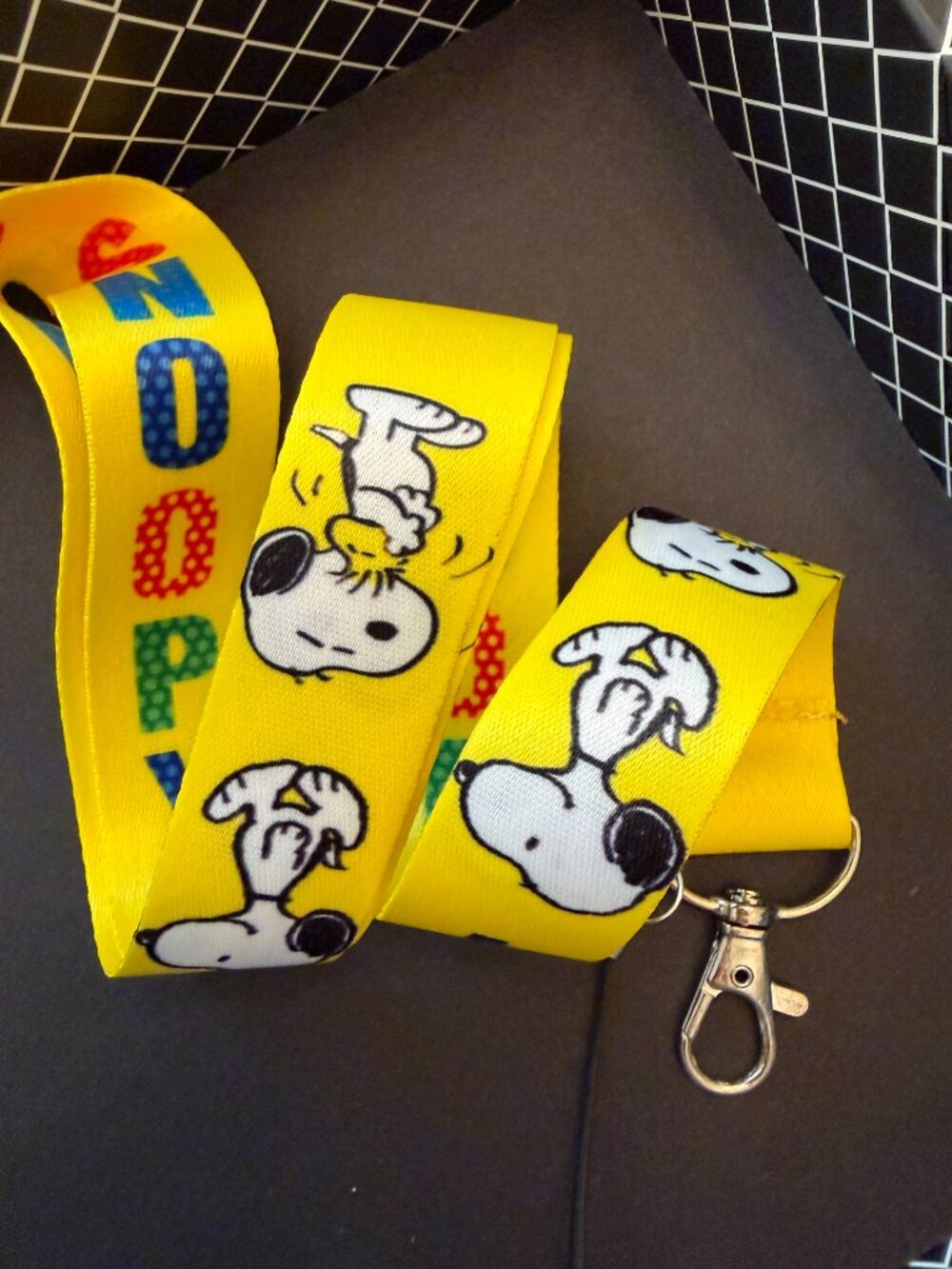 2-Piece Phone Holder ID badges Lanyard –Yellow and Blue Snoopy Lanyard - Picture 4 of 8